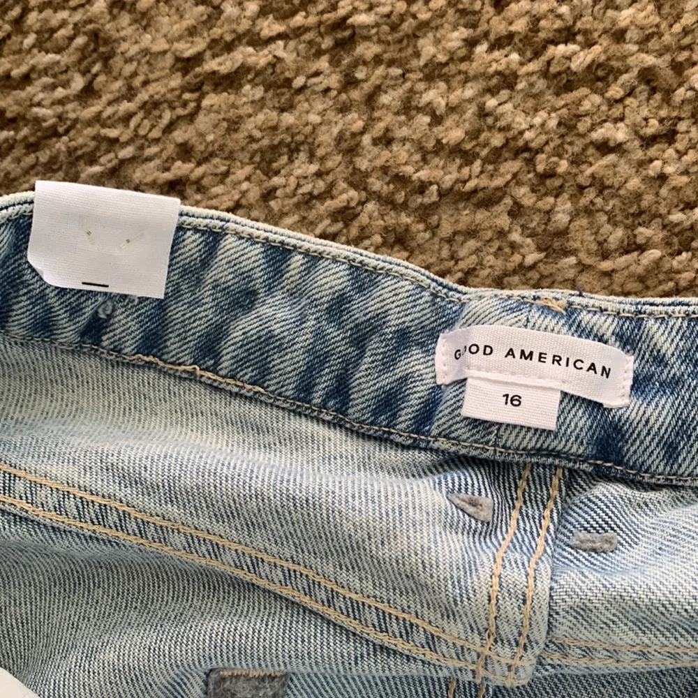 Good American Good Boy Vintage inspired Jeans - Picture 6 of 11